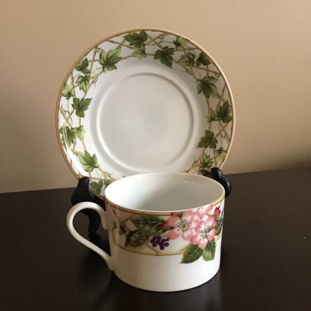 Mikasa Sunshine Trellis Flat  Mug & Saucer
